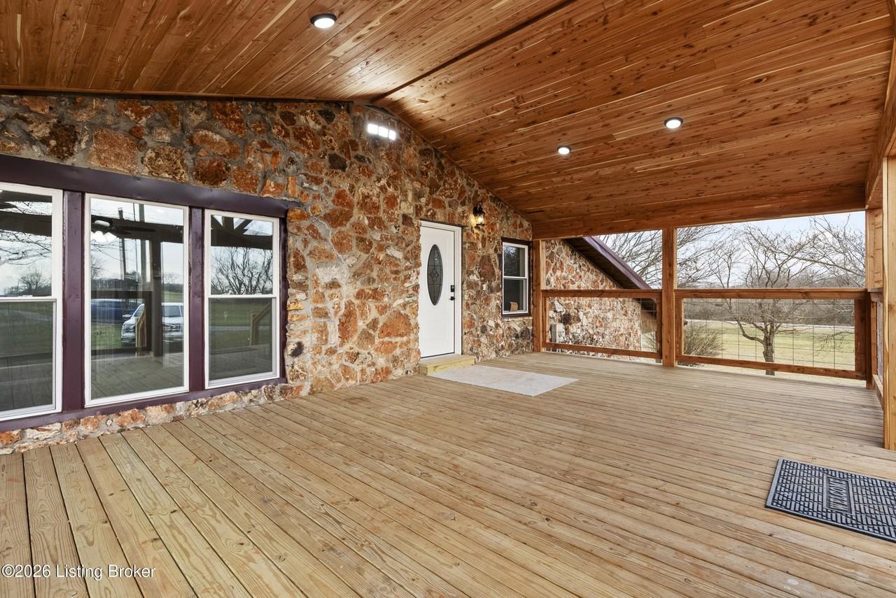 58 Riverside Ln - Photo 3 of 46