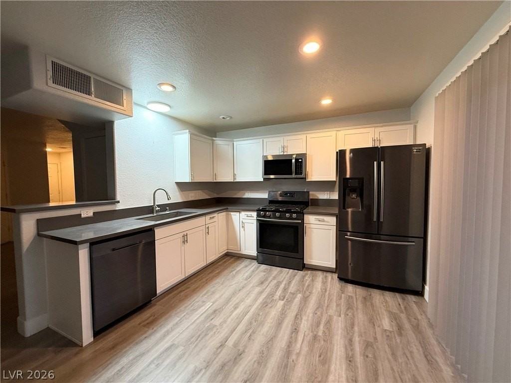 3305 Cheyenne Gardens Way - Photo 3 of 25