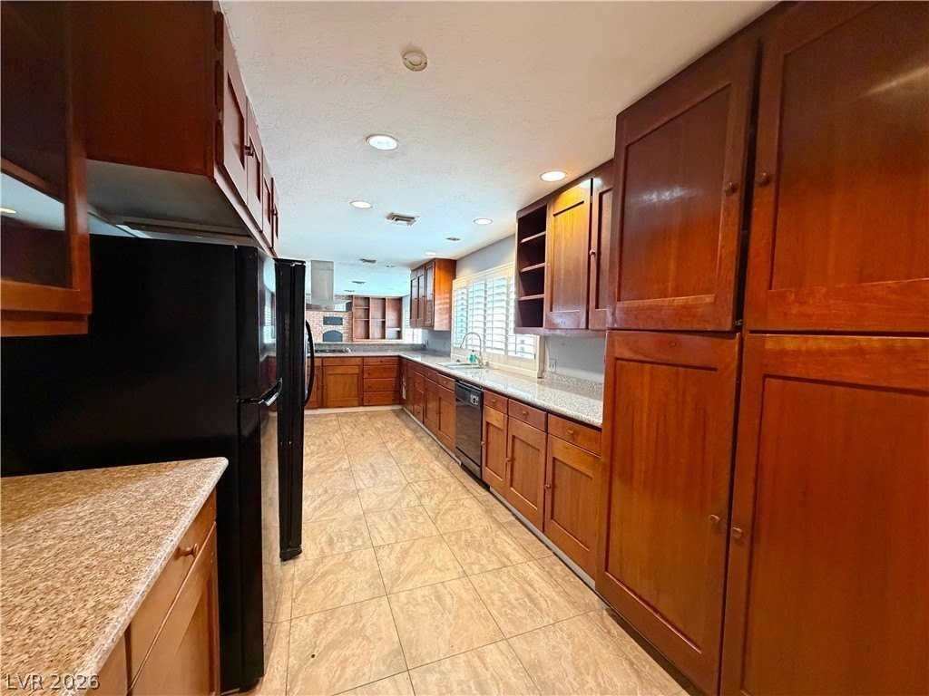 2010 E Pebble Rd - Photo 6 of 42