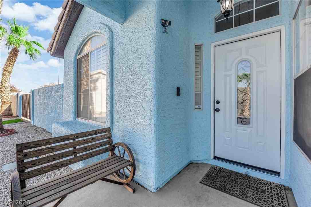 4016 Angel Face St - Photo 5 of 40