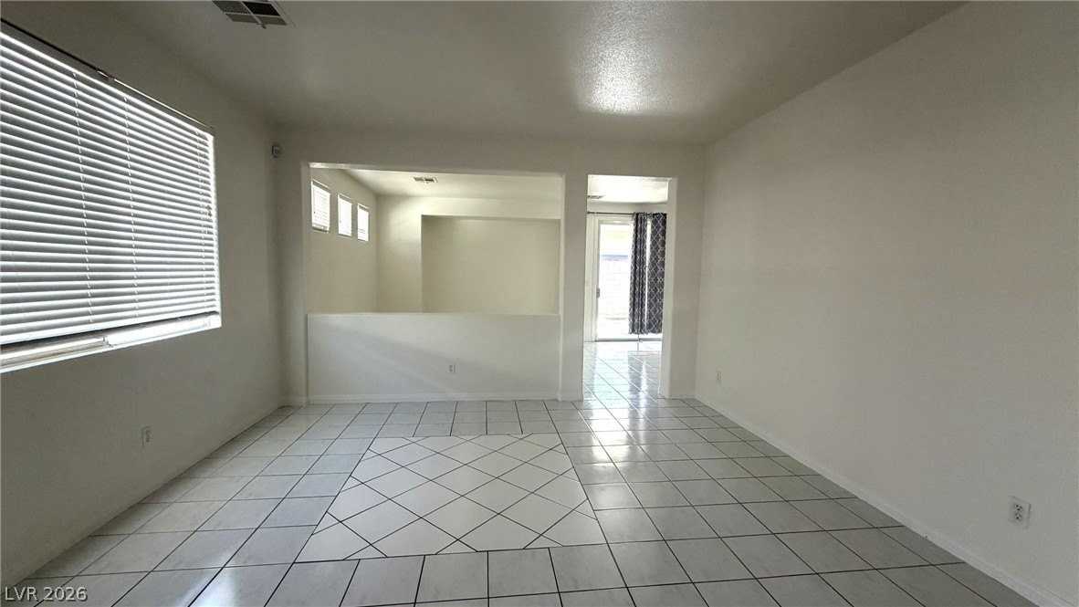 7839 Palace Monaco Ave - Photo 4 of 31