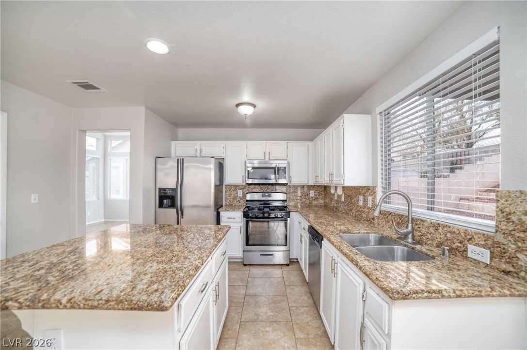 1825 Battle Born Dr - Photo 7 of 23