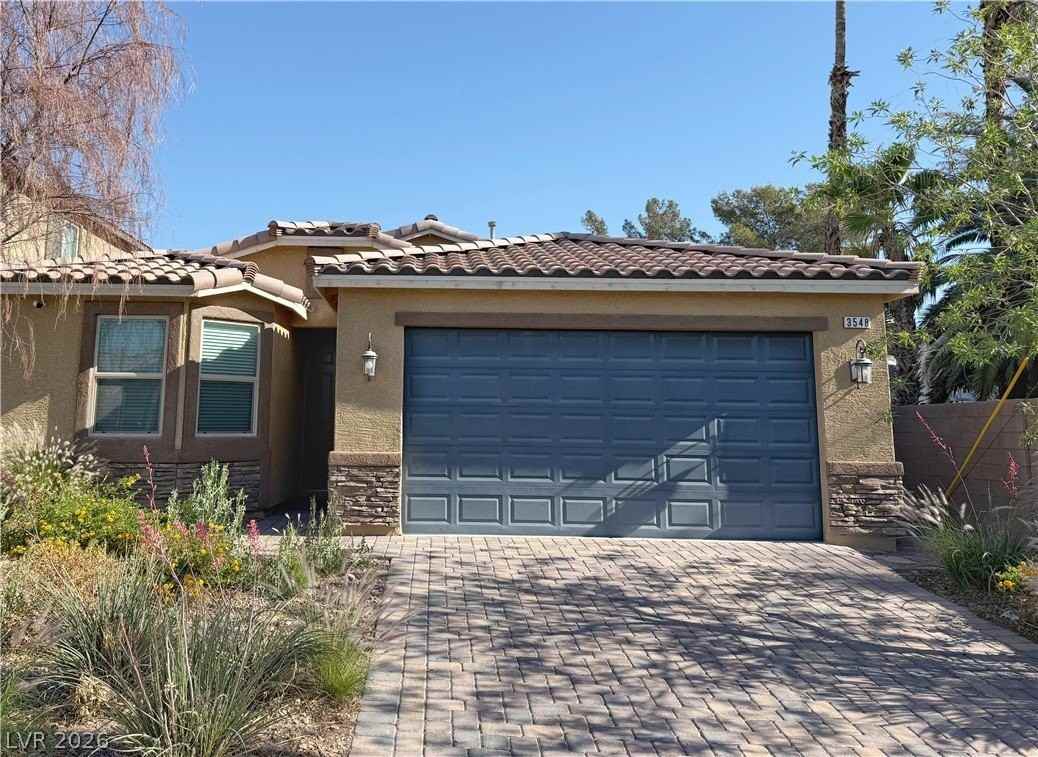 3548 E Tompkins Ave - Photo 2 of 50