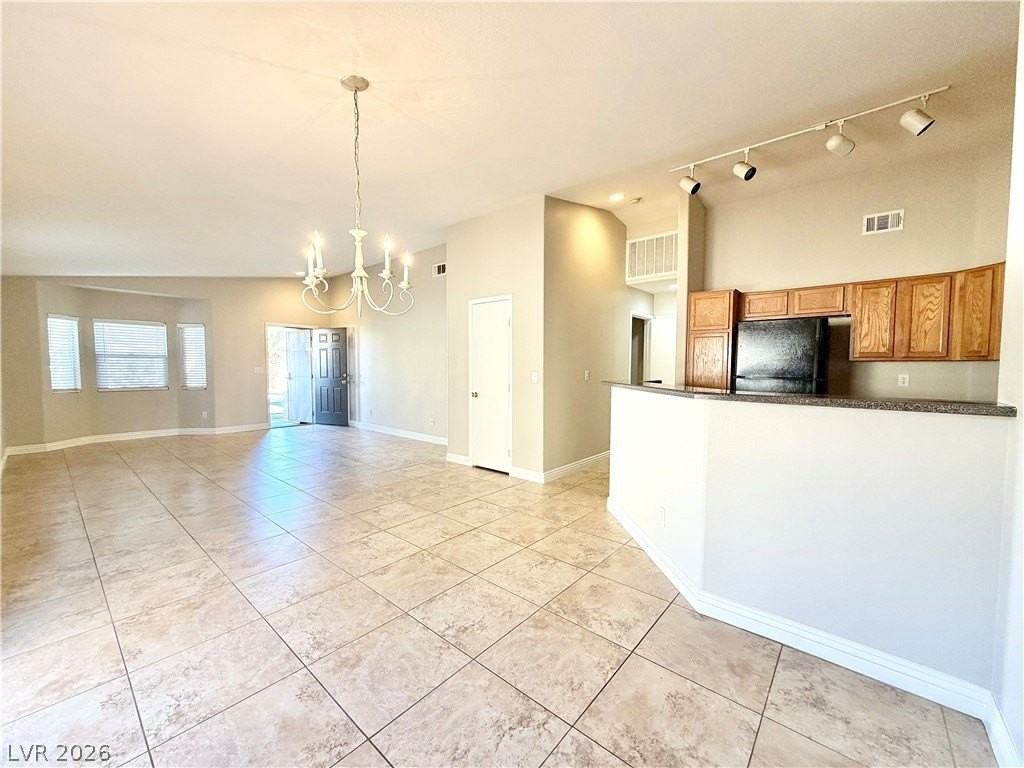 2717 Sonador St - Photo 3 of 20