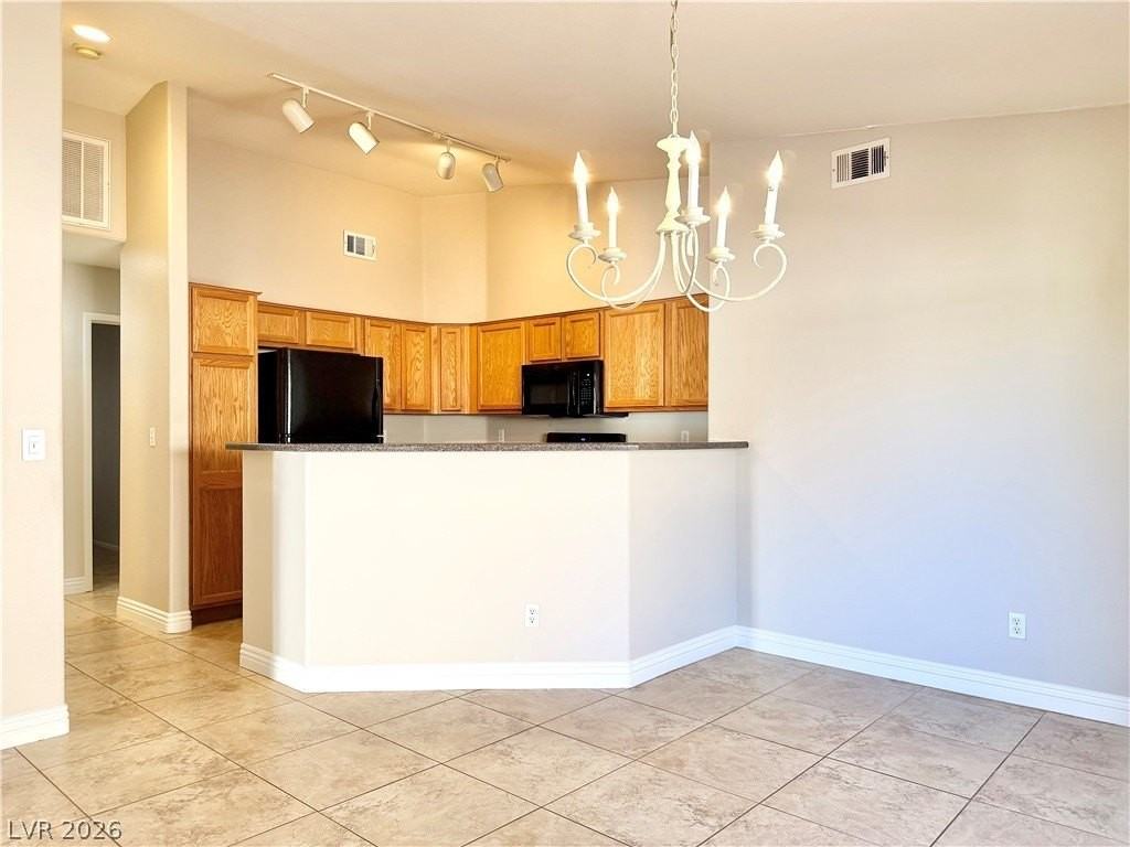 2717 Sonador St - Photo 5 of 20