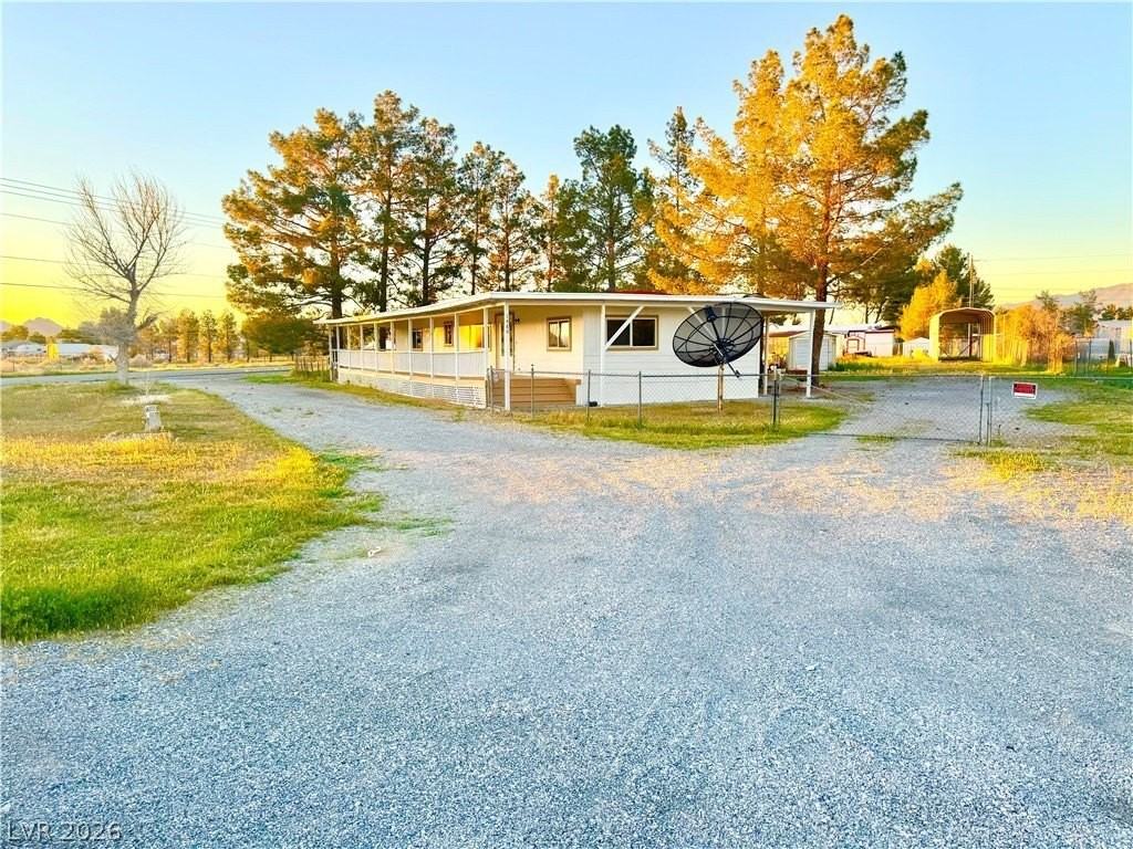 1480 W Irons St - Photo 2 of 26