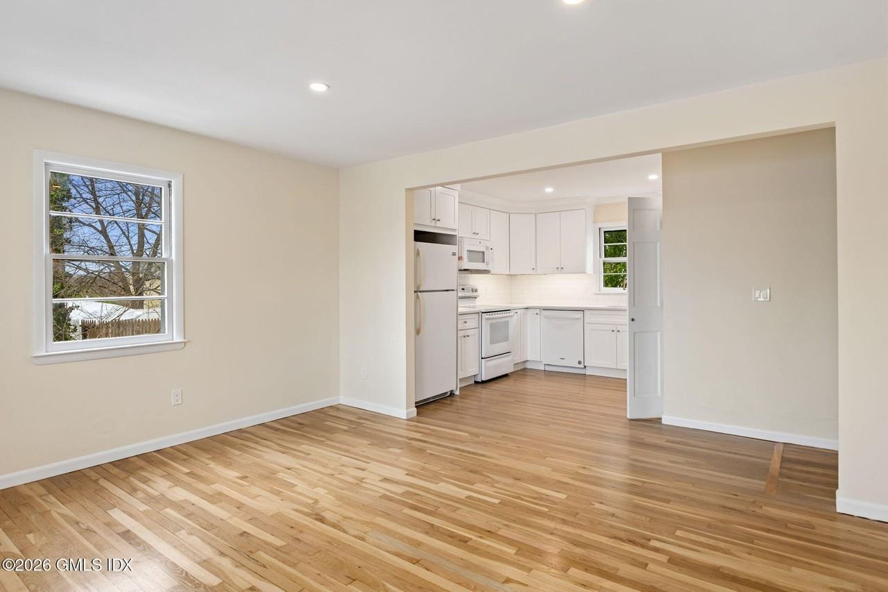 17 Artic St #2
