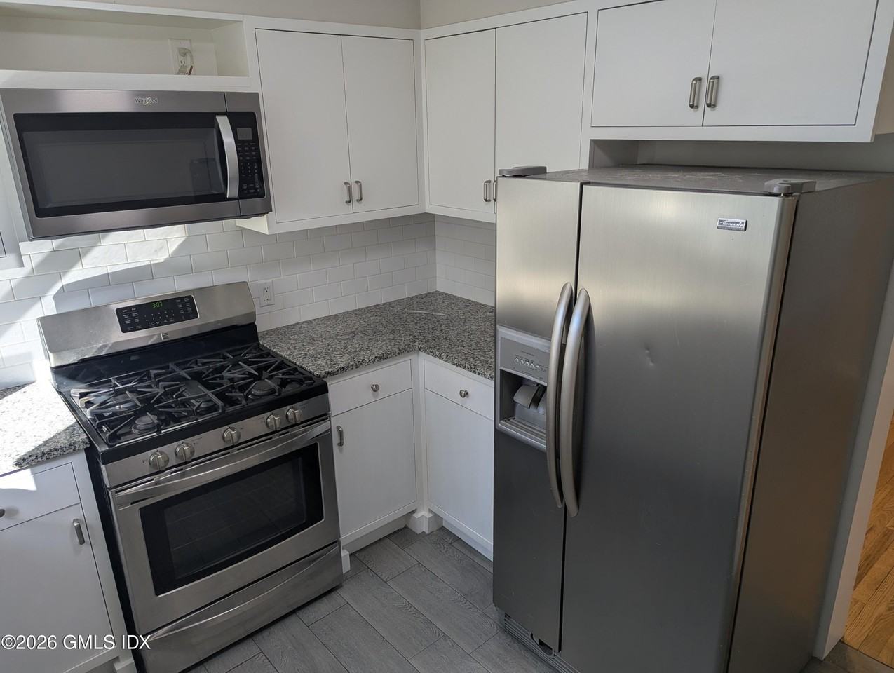 67 Avery St - Photo 4 of 12