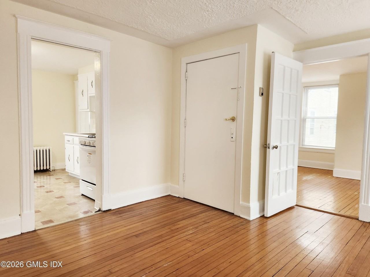 70 Pemberwick Rd #2R - Photo 7 of 10