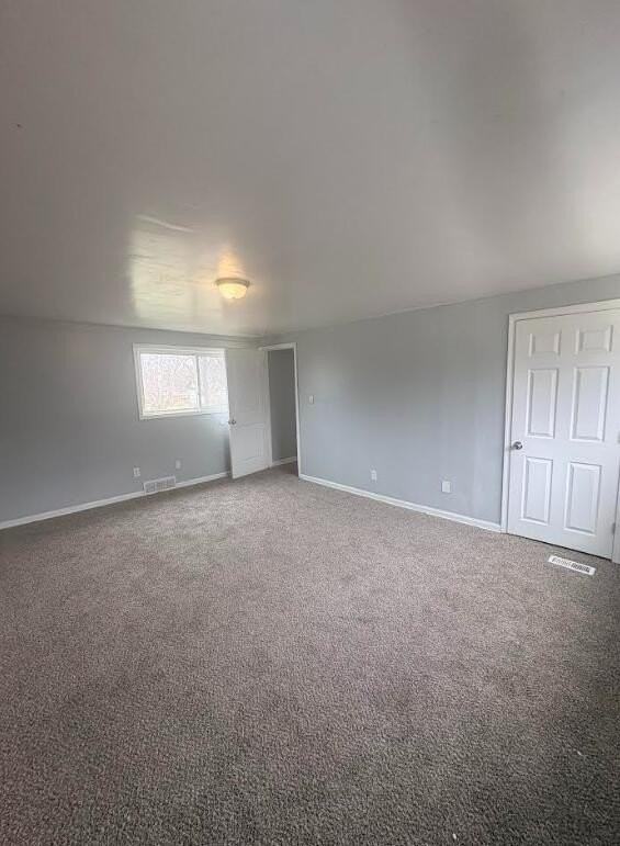 16878 Salem St - Photo 7 of 10