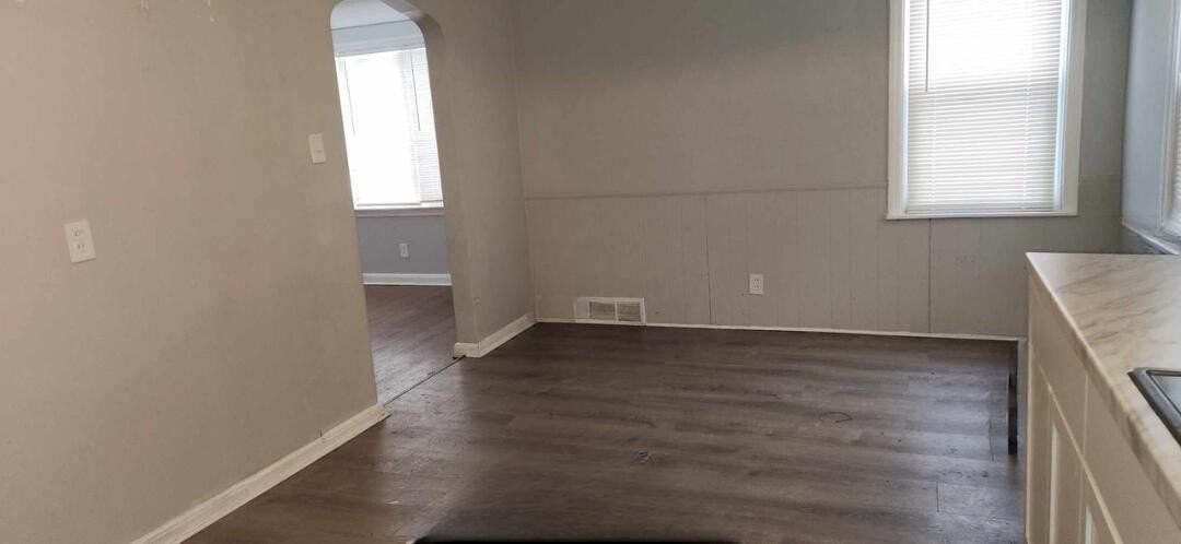 11776 Rossiter St - Photo 4 of 9