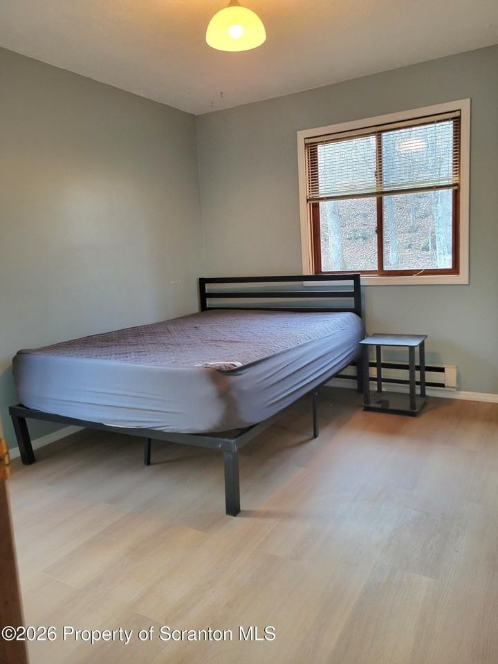 Sanders Ct - Photo 5 of 19