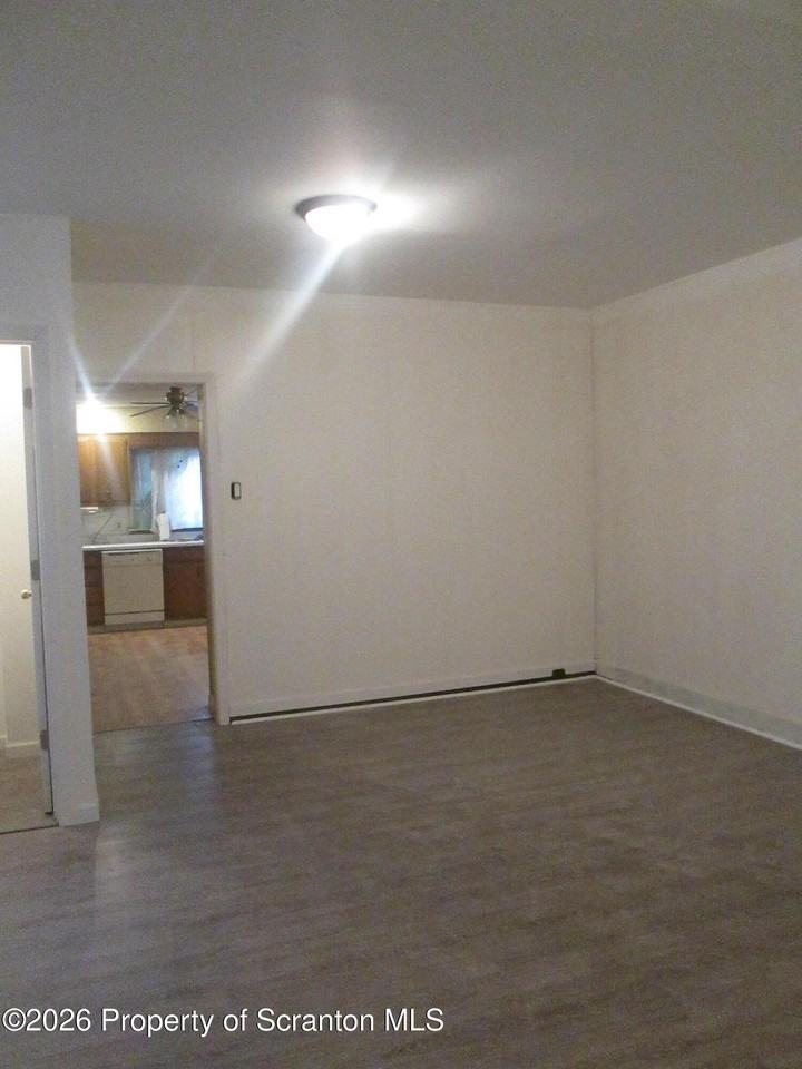 811 Cedar Ave - Photo 5 of 7