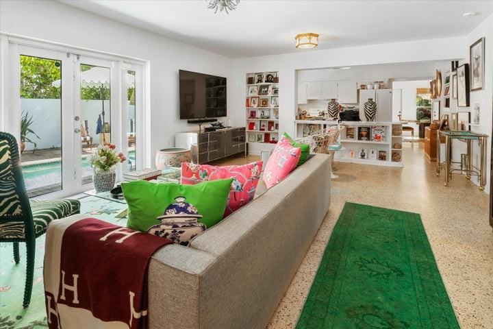 202 32nd Street - Photo 6 of 9