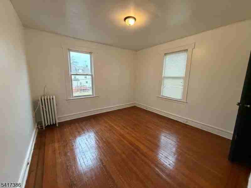 205 Chancellor Ave #1 - Photo 7 of 14