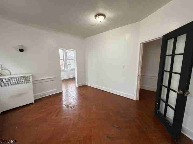 205 Chancellor Ave #2 - Photo 7 of 8