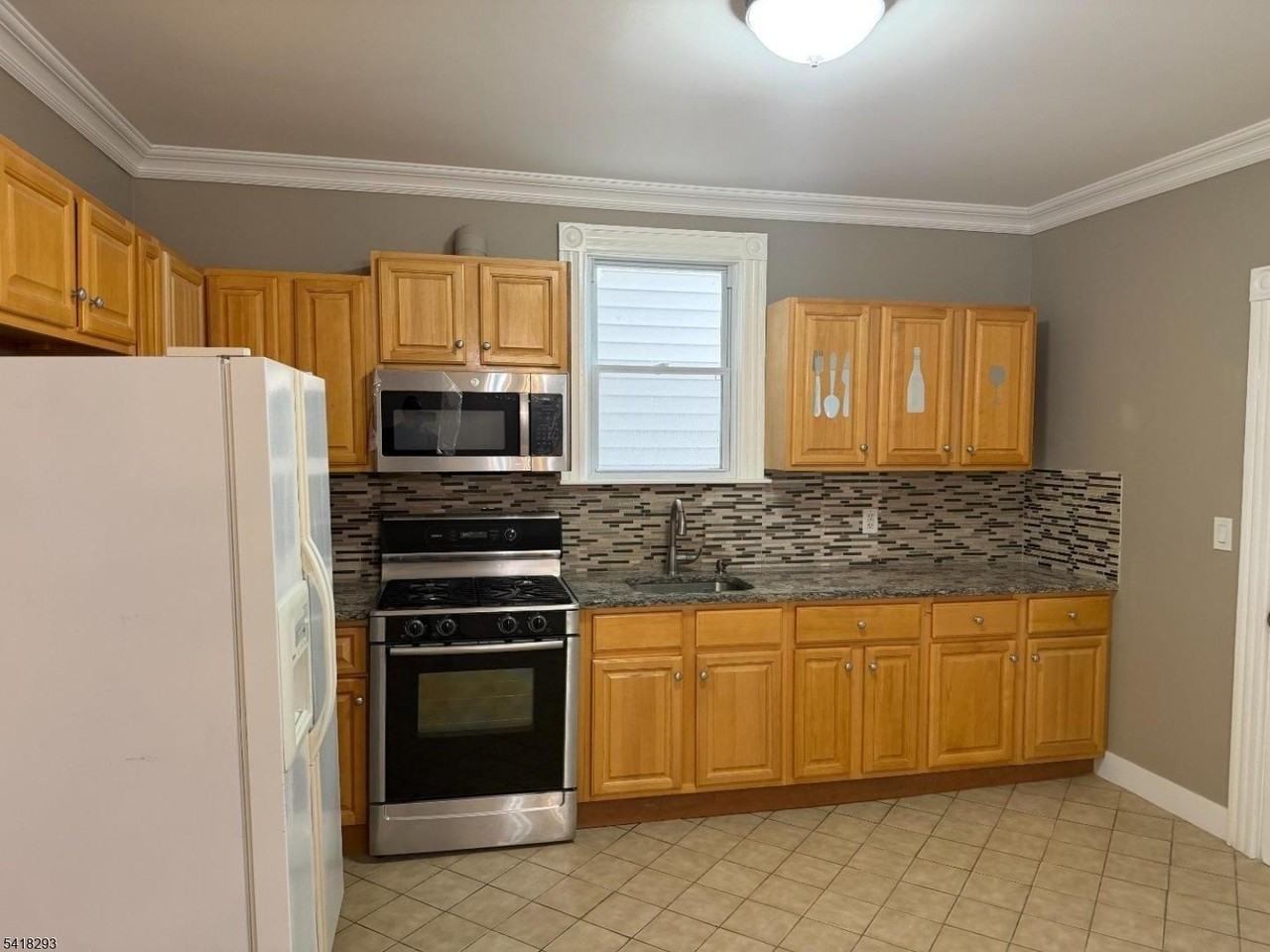 15 Cutler St - Photo 7 of 15