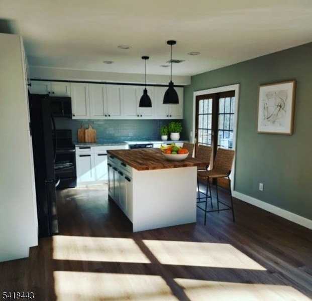 316 Stonetown Rd - Photo 3 of 18