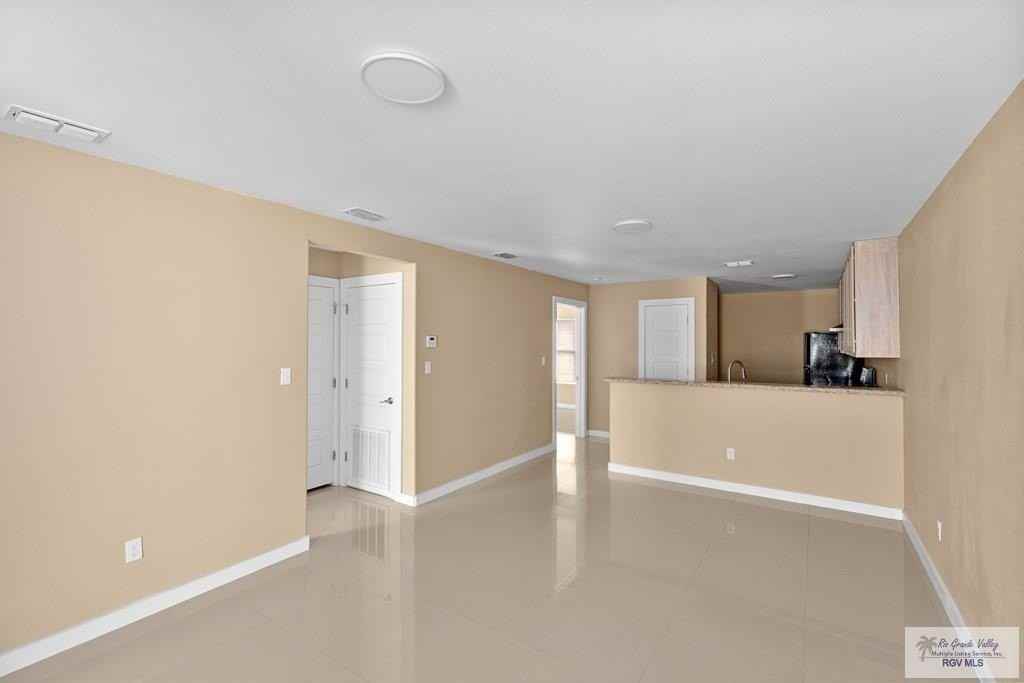 3055 El Paso Unit H-1 - Photo 3 of 14