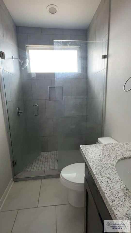 2032 Grove Ln - Photo 3 of 10