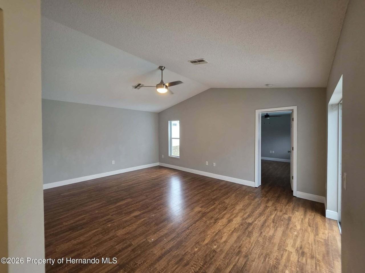 4483 Detroit St - Photo 5 of 21