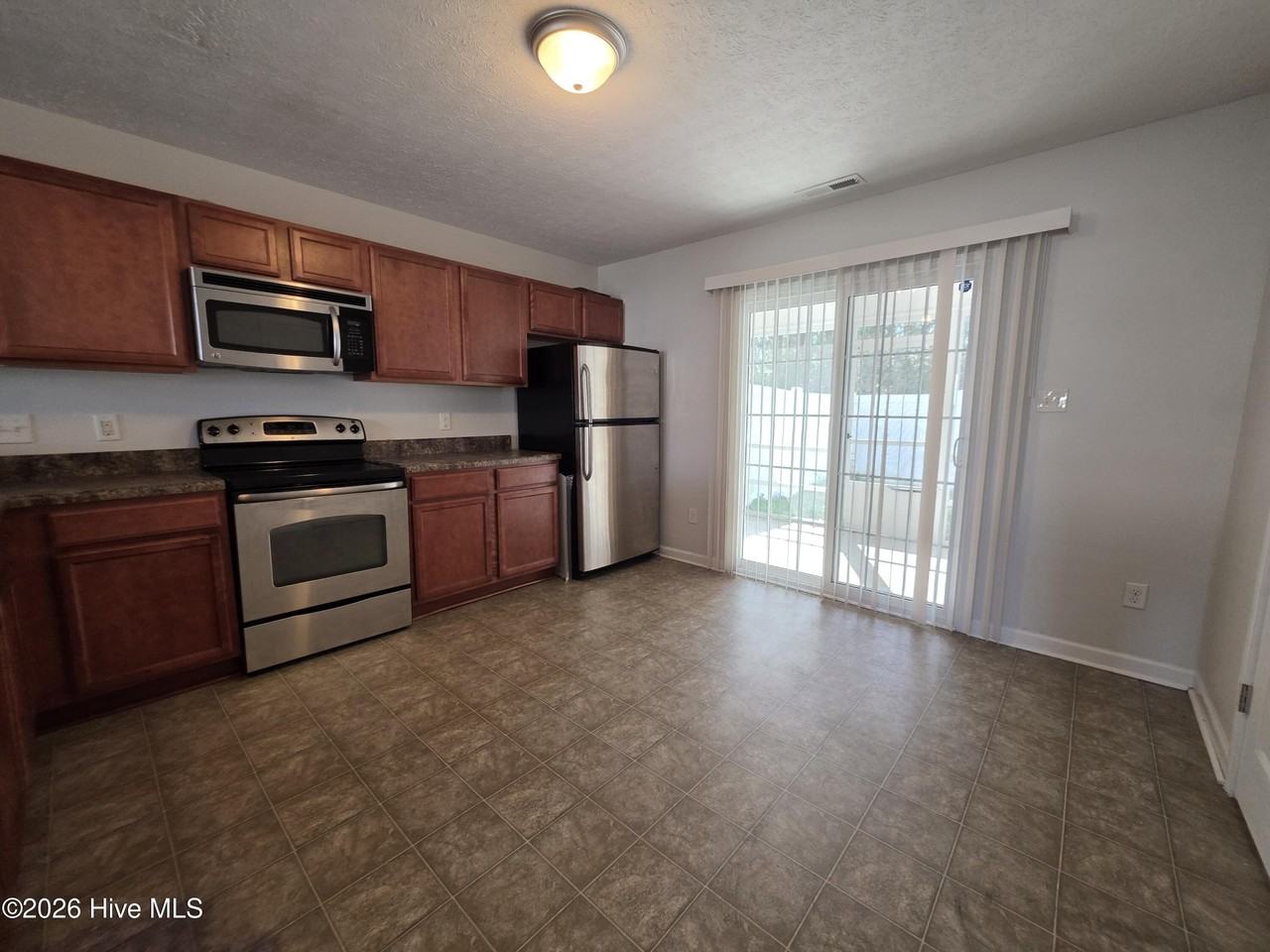 433 Falls Cv - Photo 4 of 11