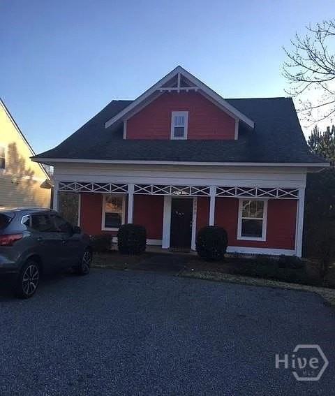 2060 Lakeside Dr - Photo 2 of 5