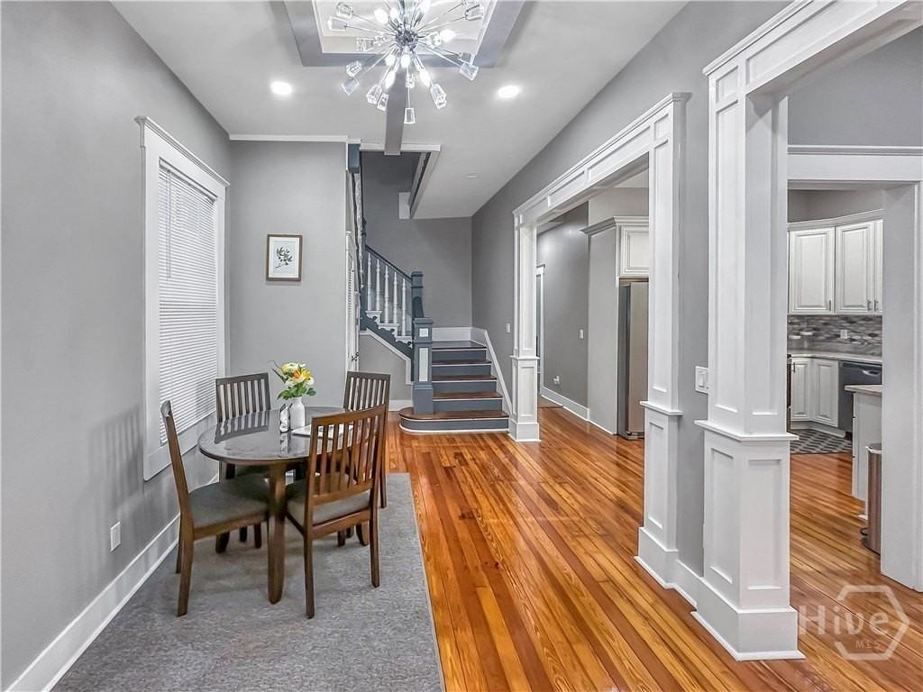 306 W 42nd St Unit A - Photo 5 of 34