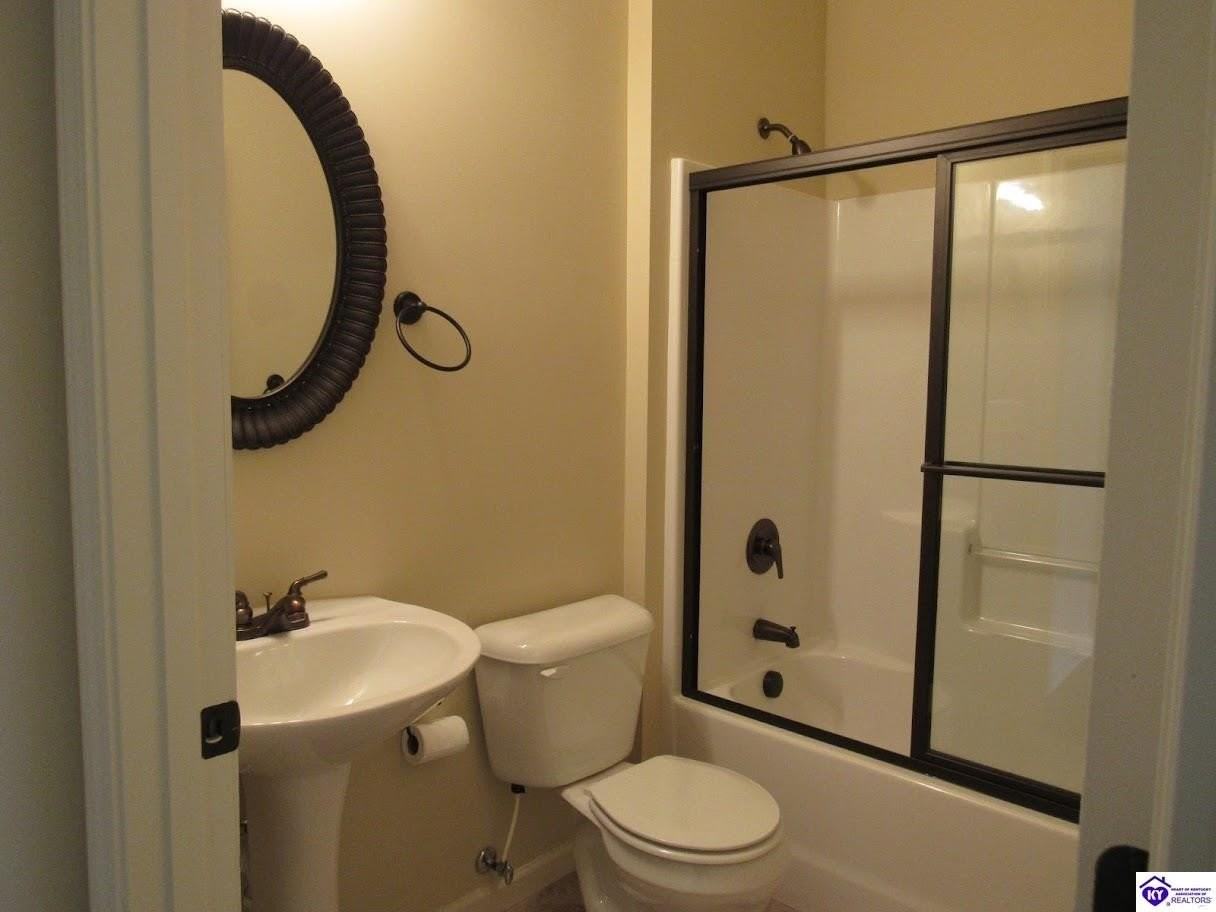 172 Shirley Blvd - Photo 3 of 7