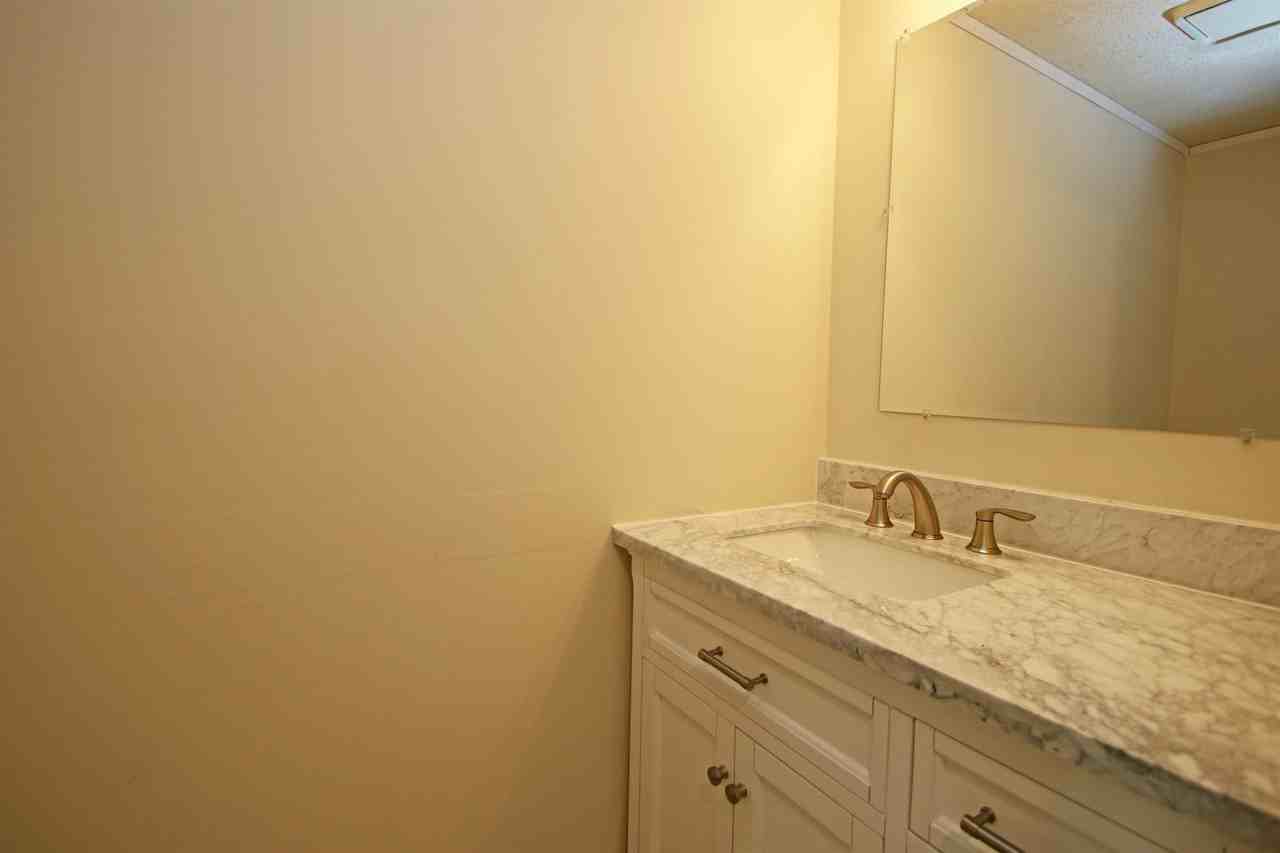 1410 Country Club Ct - Photo 6 of 20