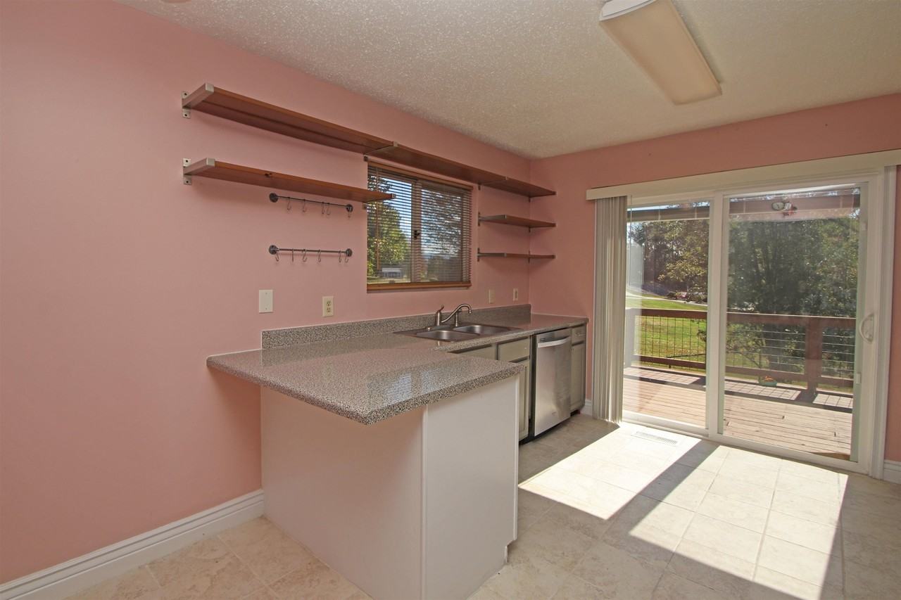 1041 Oak View Ct - Photo 7 of 23