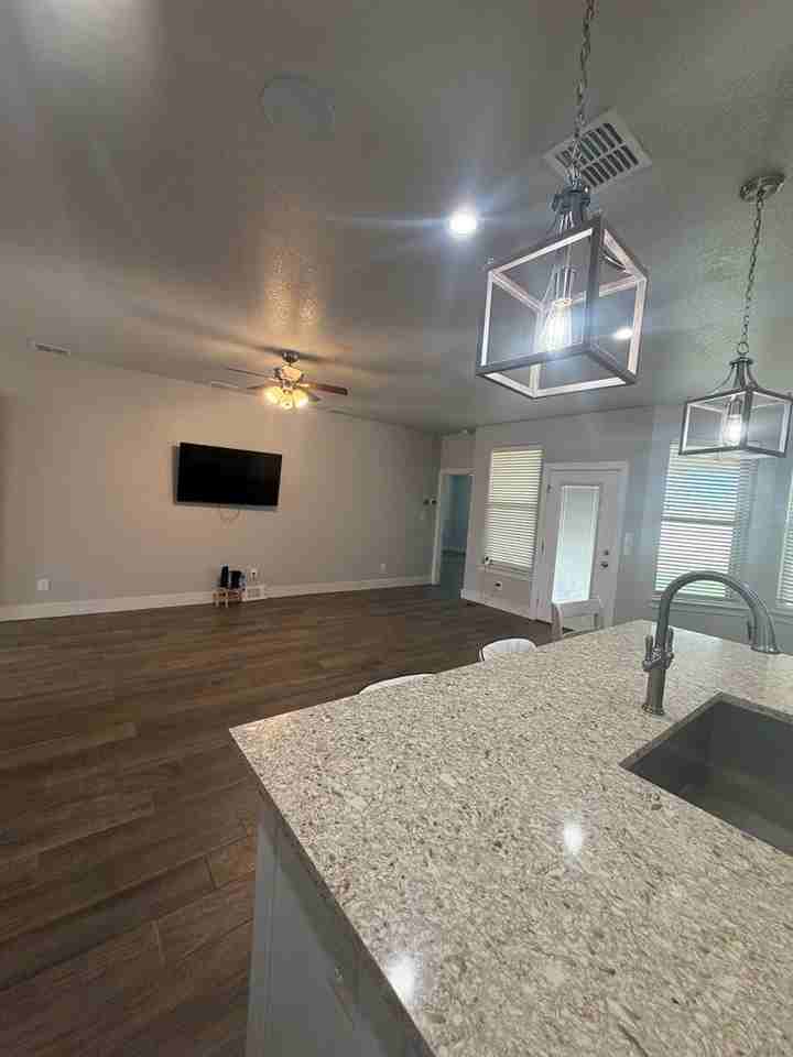 2408 Birkdale Ln - Photo 3 of 21