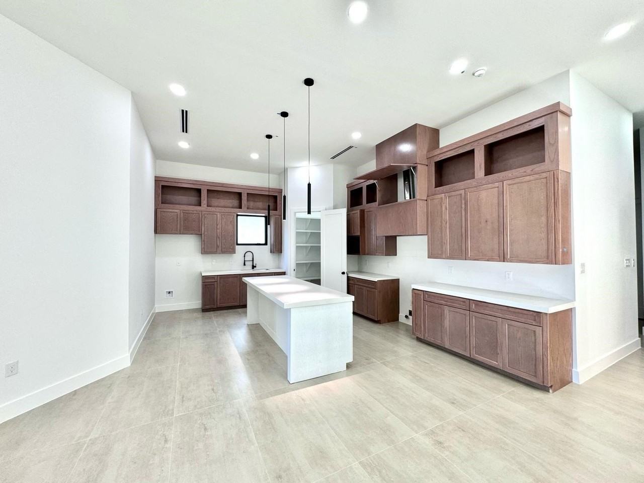 2925 Fishers Hill Loop - Photo 6 of 21