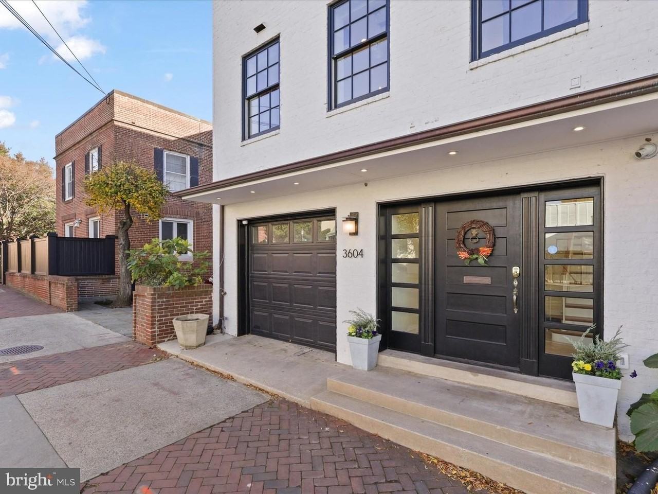 3604 Prospect St Nw - Photo 5 of 50