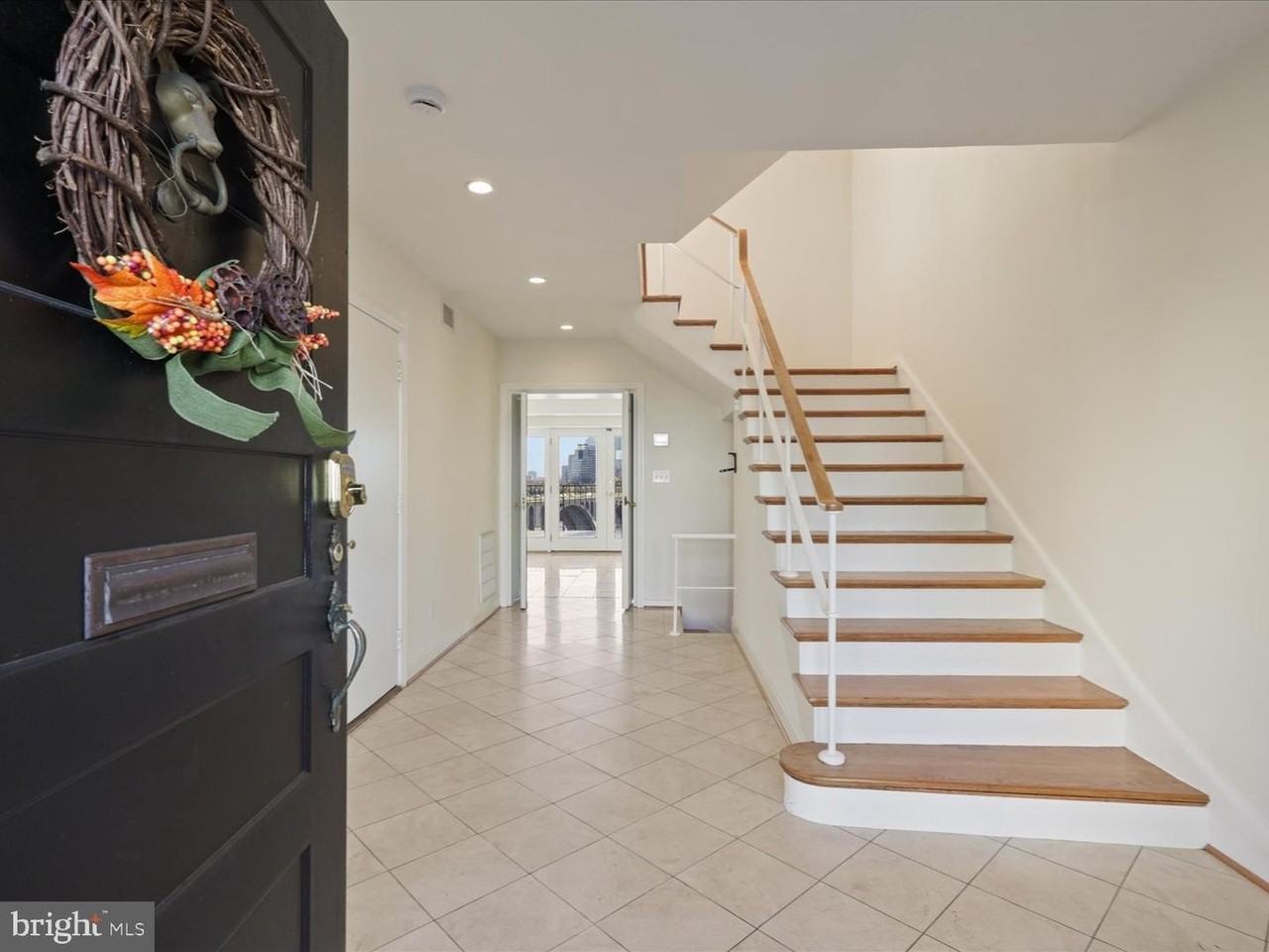 3604 Prospect St Nw - Photo 7 of 50