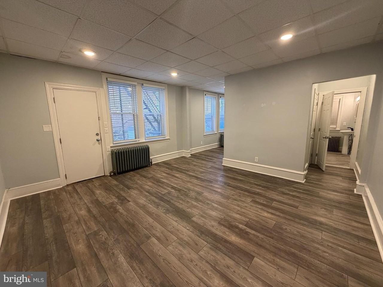 1429 N Clayton St - Photo 4 of 11