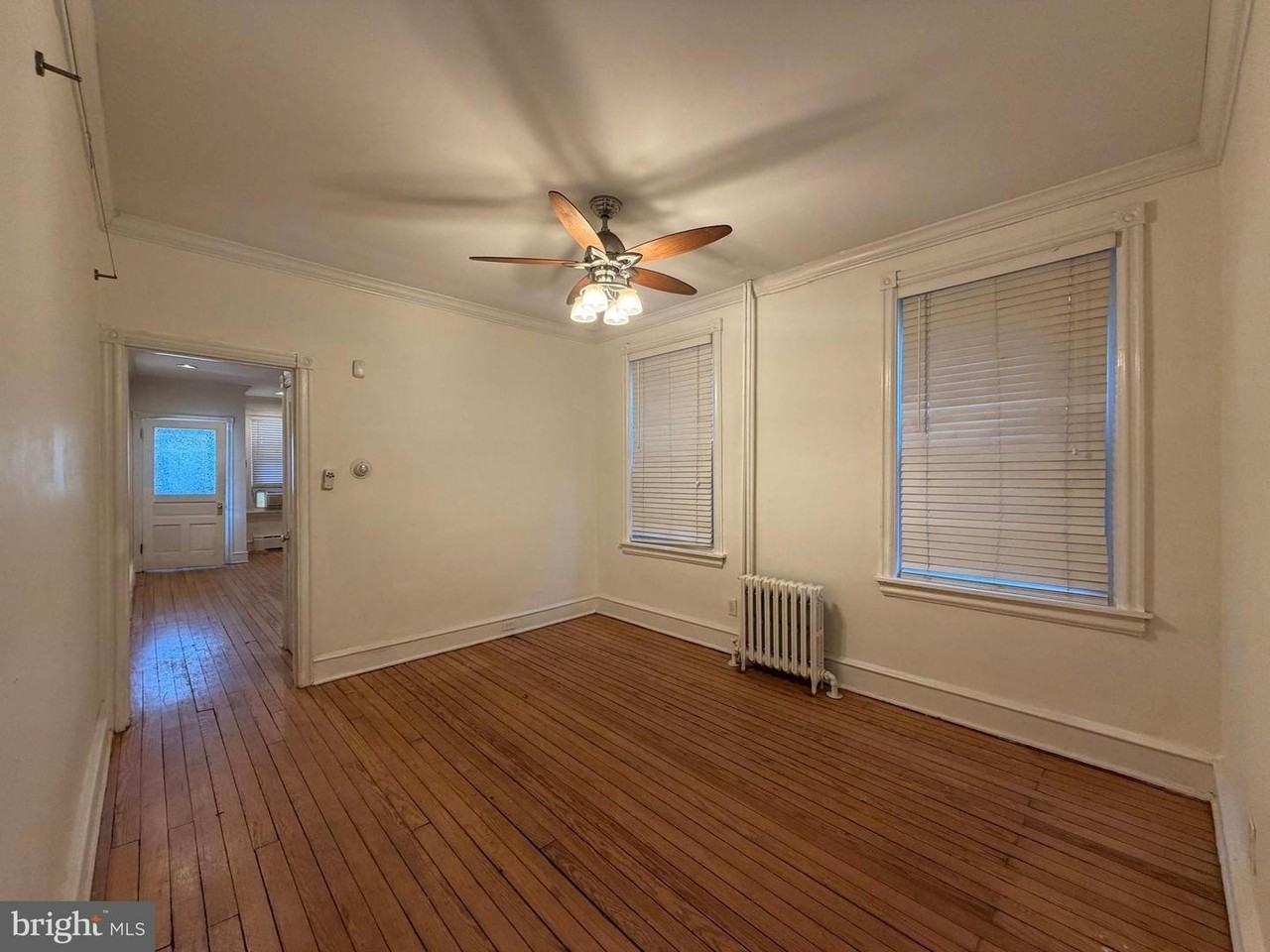 1505 Hancock St - Photo 5 of 15