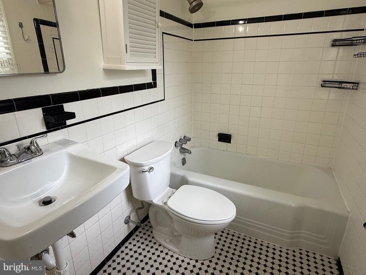 2115 N Potomac St - Photo 7 of 33