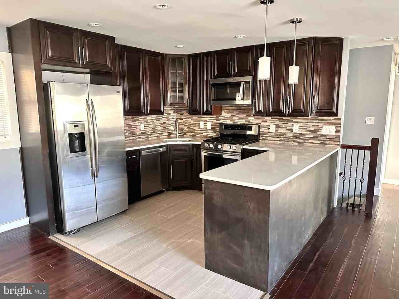 6406 Wilcox Ct - Photo 2 of 14