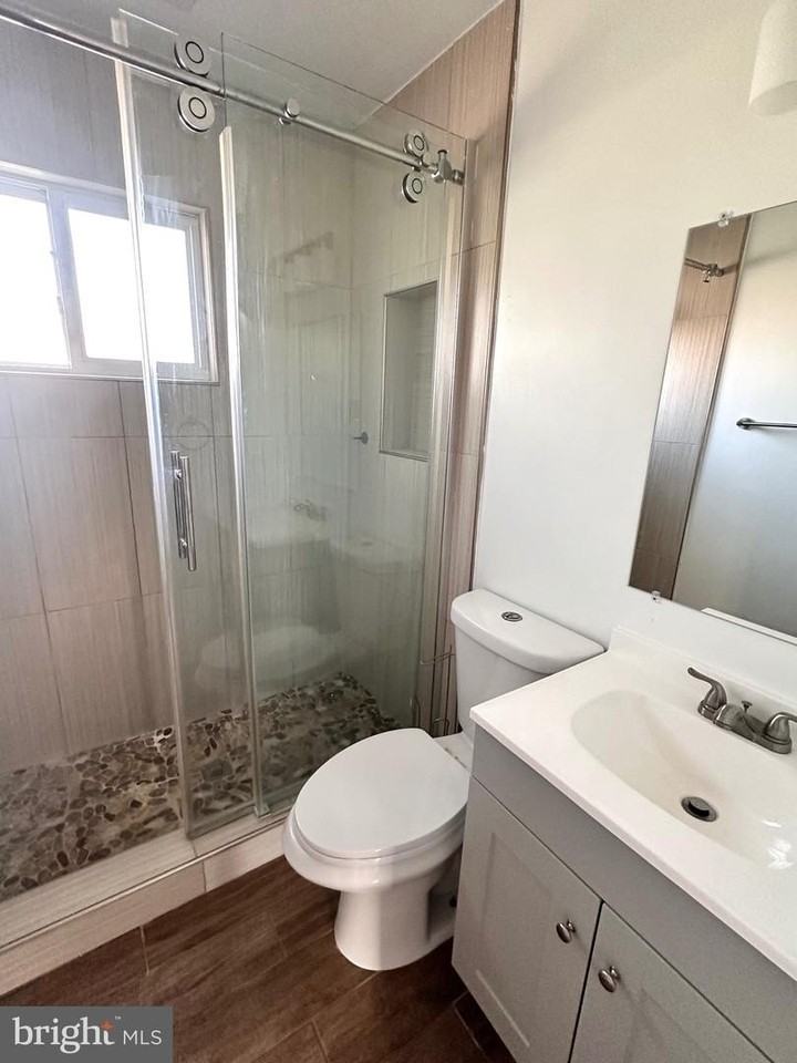 6406 Wilcox Ct - Photo 5 of 14