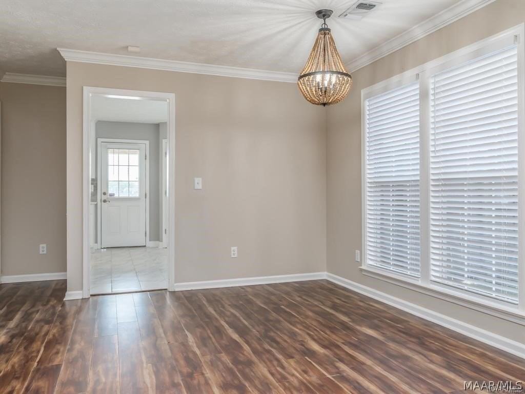 1261 Westfield Ln - Photo 4 of 14