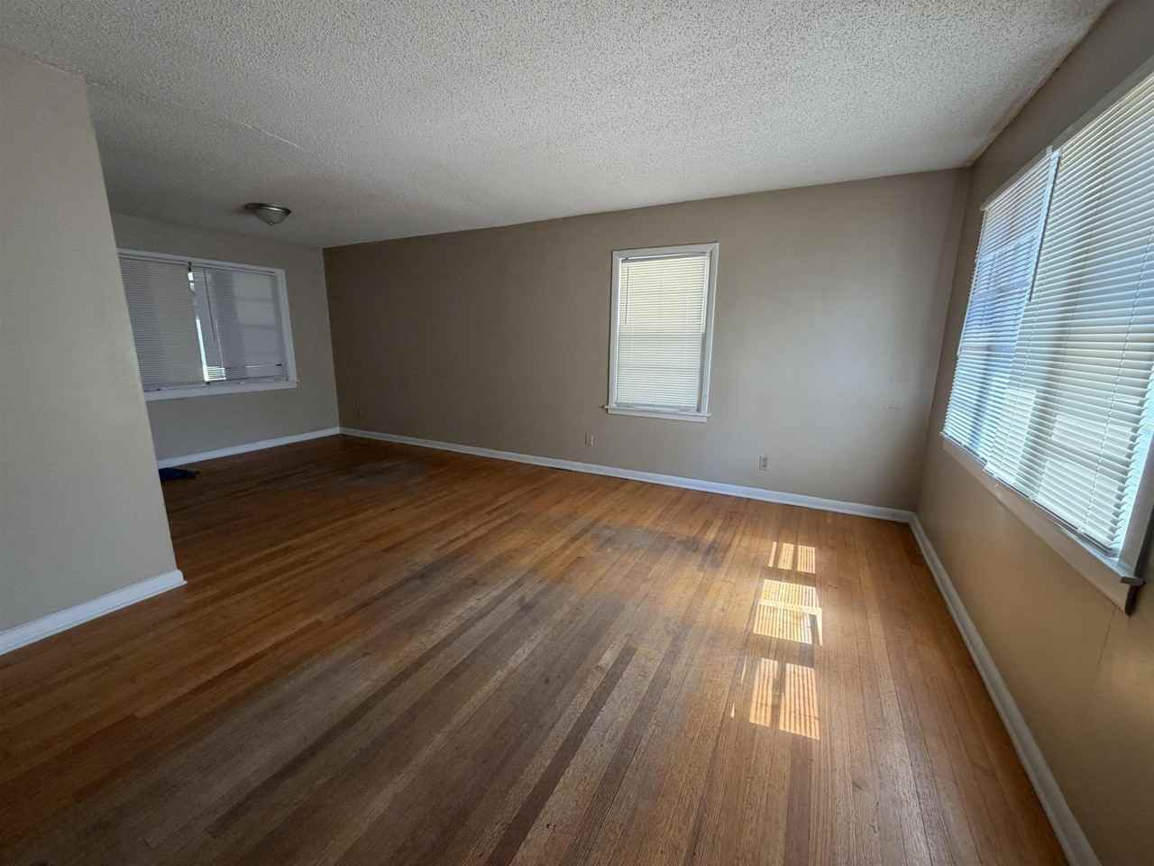 1908 Tulsa Ave - Photo 4 of 7