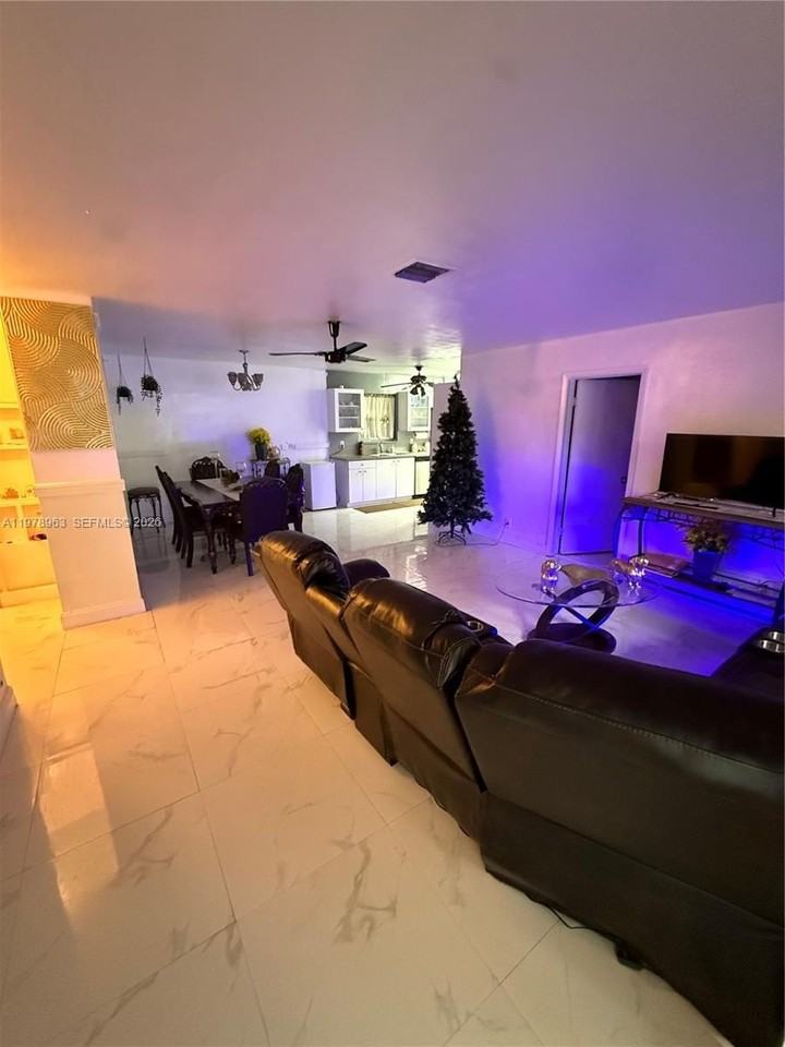 710 N 66th Ter - Photo 3 of 24