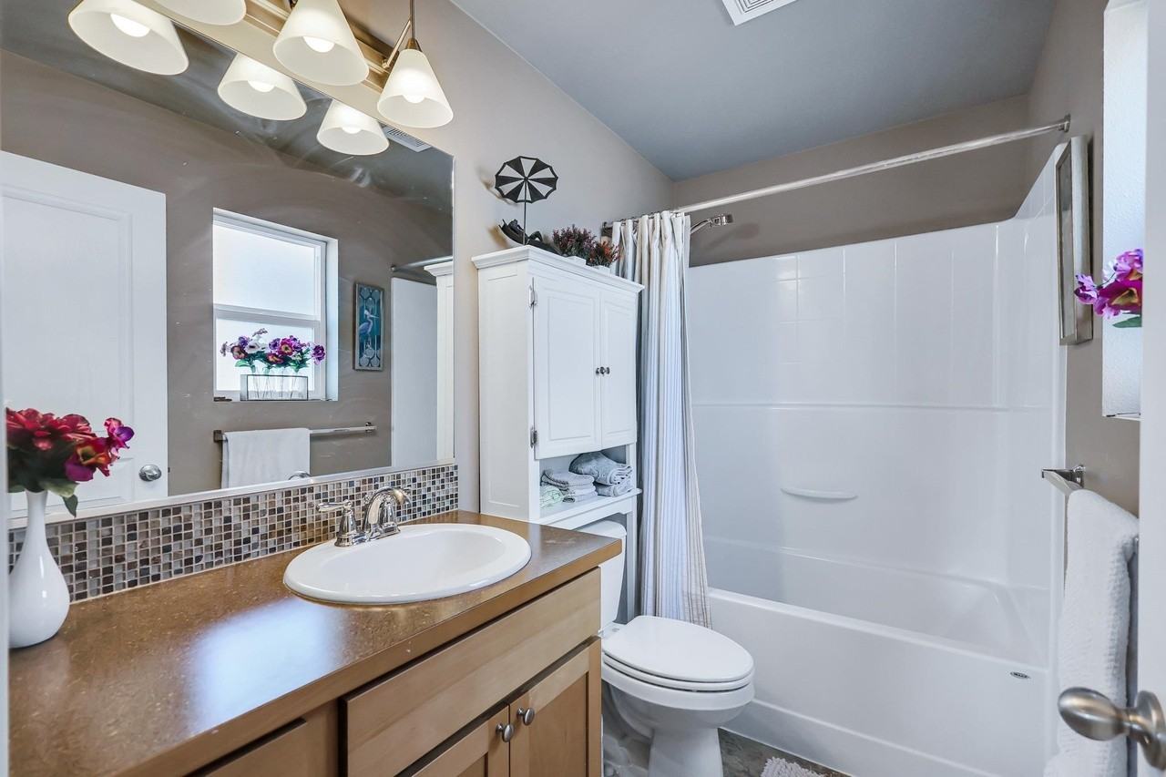 12609 E 12th Ave #1 - Photo 7 of 15