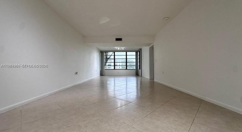 1703 Whitehall Dr #104 - Photo 5 of 16