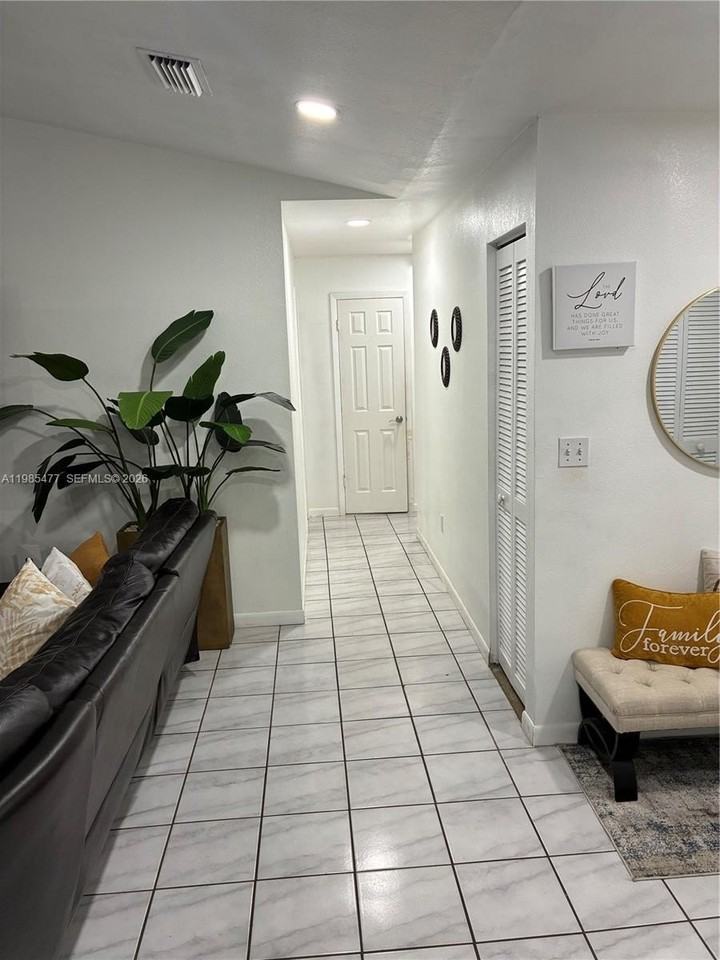 1660 N Audubon Dr #1660 - Photo 4 of 18