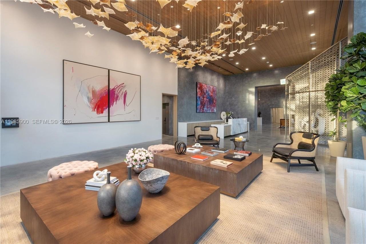 650 Ne 2nd Ave #3712 - Photo 4 of 19