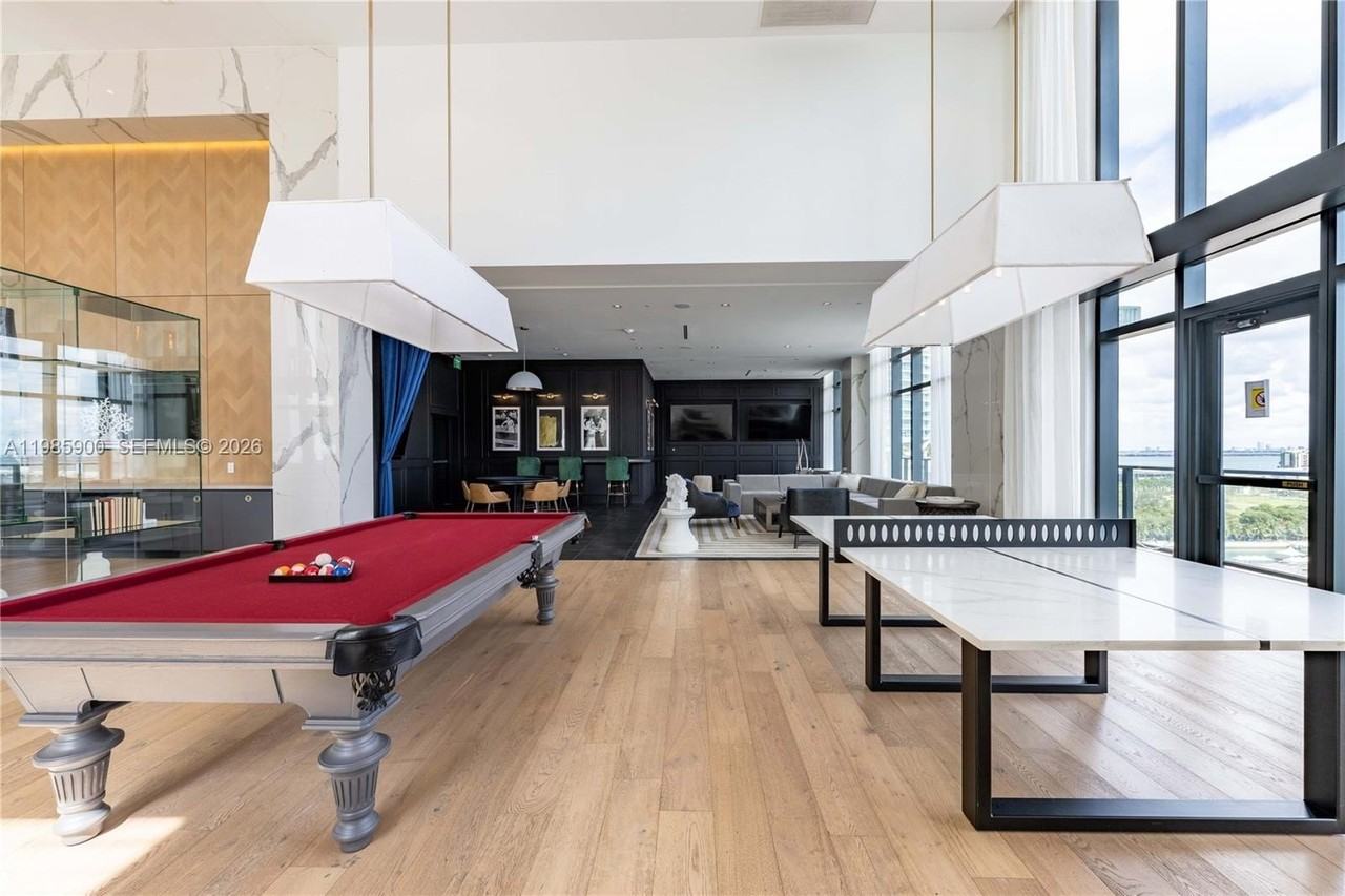 650 Ne 2nd Ave #3712 - Photo 7 of 19