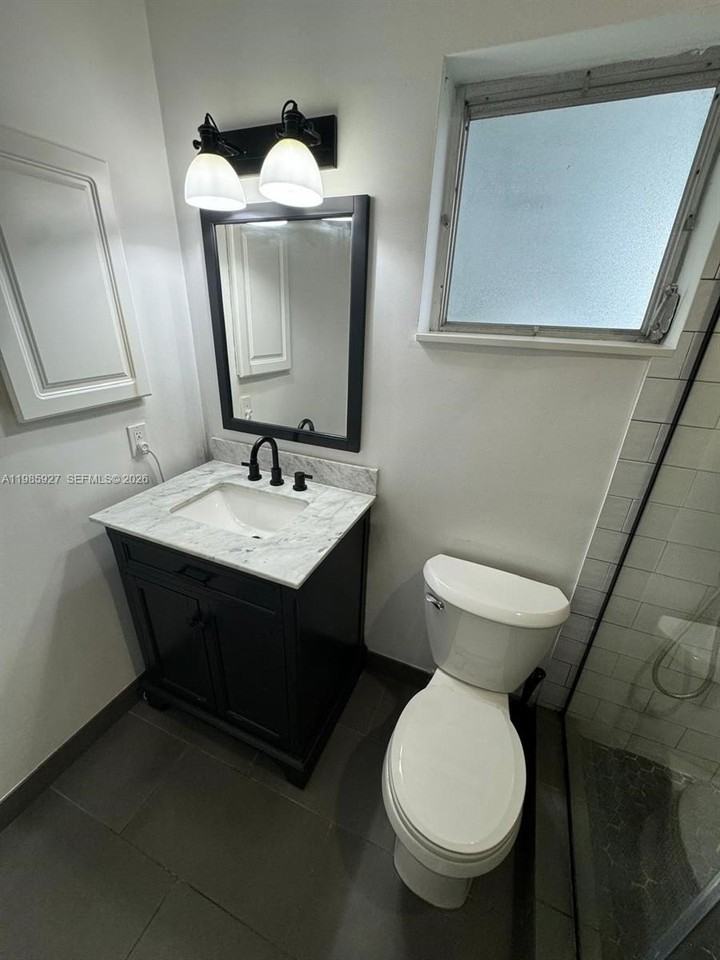 2840 Taylor St #28 - Photo 7 of 12