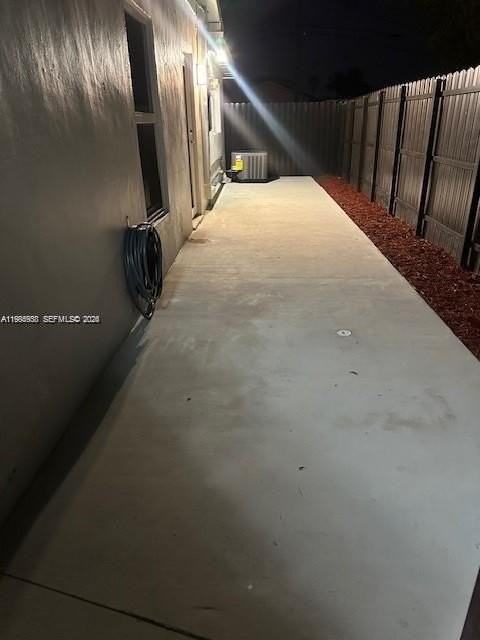 1030 Sw 96th Ave - Photo 5 of 5